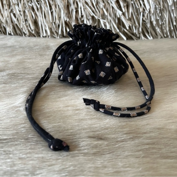 Vintage VERA BRADLEY Classic Black Y 2 K Drawstring Jewlery Case 2002 Red Floral - Picture 4 of 10